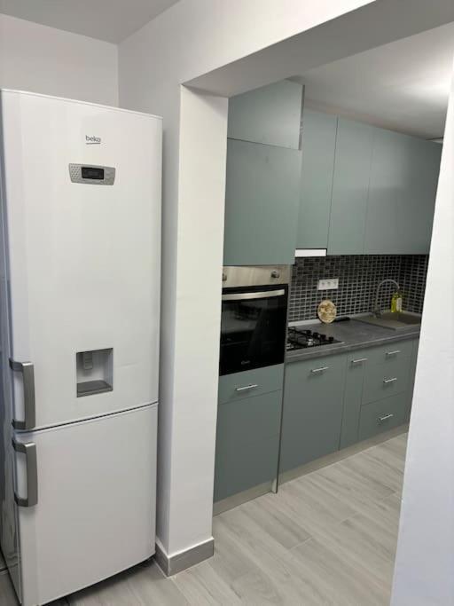 3 Camere Decomandat بوخارست المظهر الخارجي الصورة
